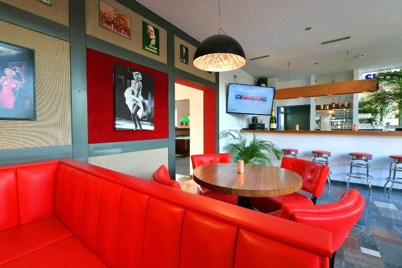 Skyappart Merseburg - Bar