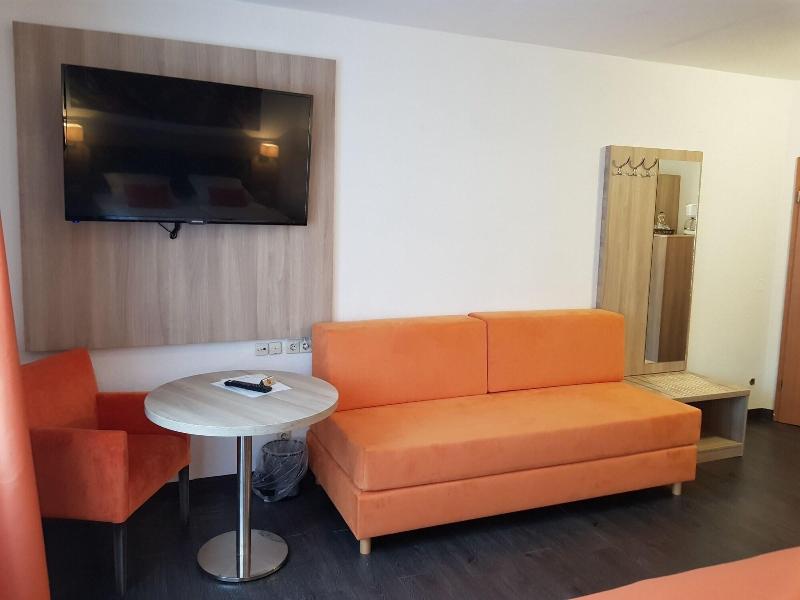 Hotel Stadt Milin - Oda