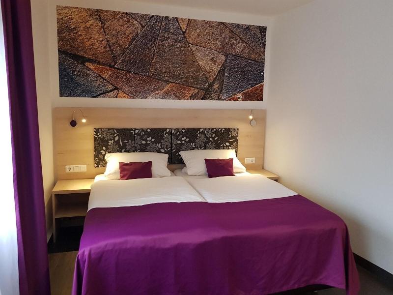 Hotel Stadt Milin - Oda