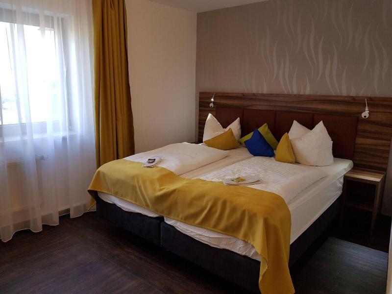 Hotel Stadt Milin - Oda