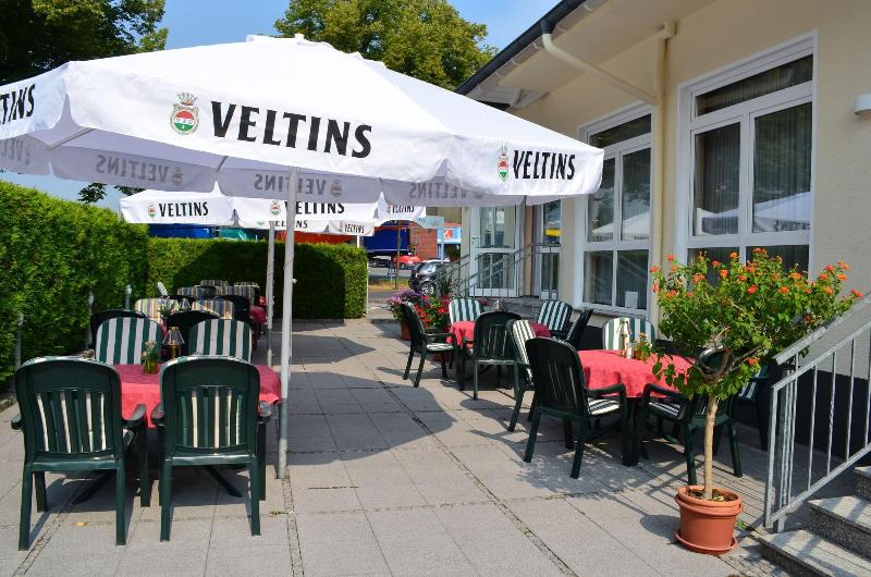 Hotel Restaurant Am Park - Teras