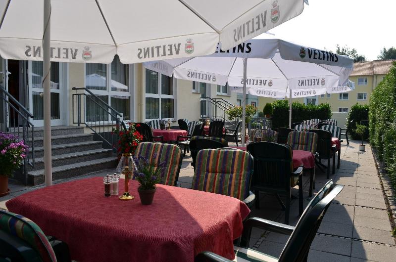Hotel Restaurant Am Park - Teras