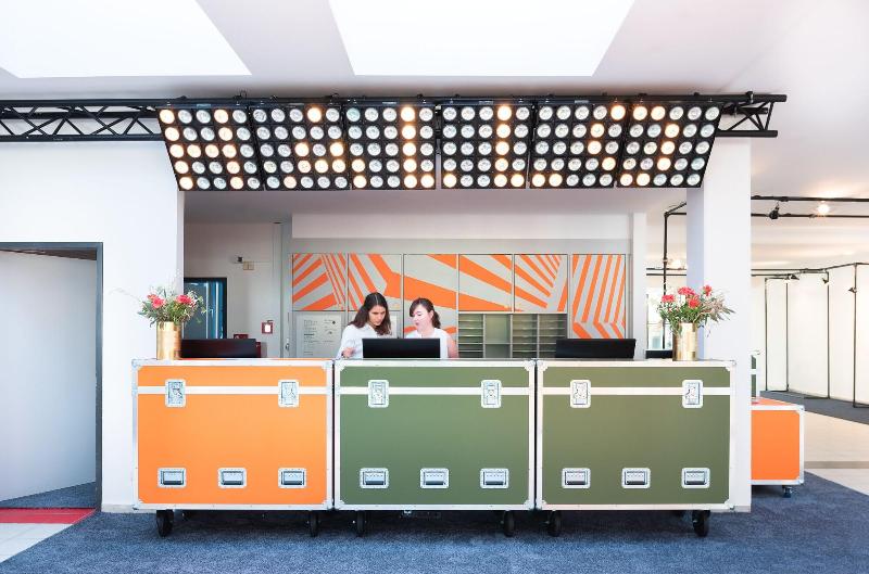 ibis Styles Darmstadt - Lobi