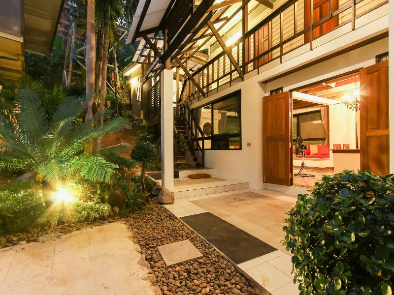 Kata Tranquil Villa - Teras