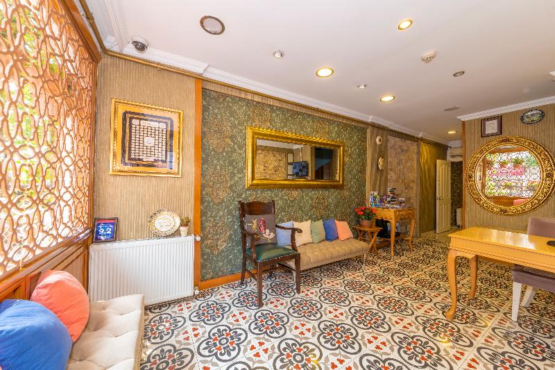 Walnut Shell Hotel - Lobi