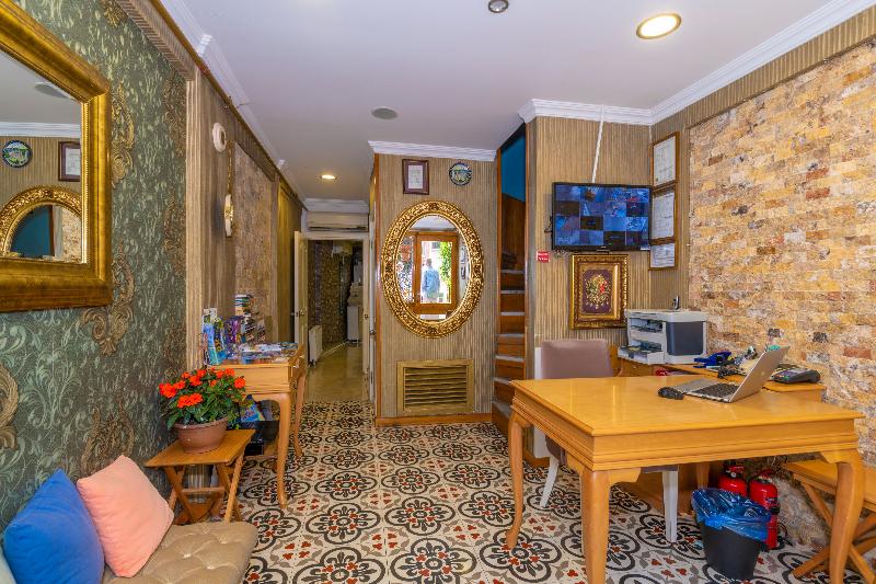 Walnut Shell Hotel - Genel