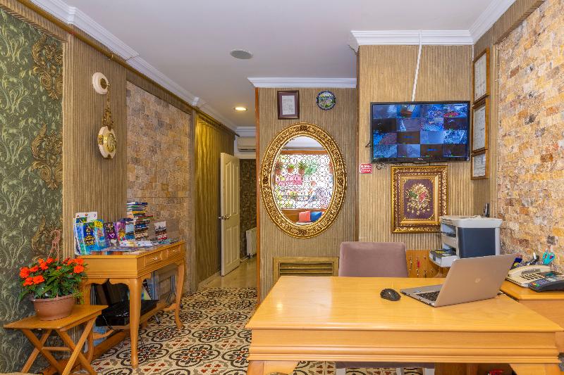 Walnut Shell Hotel - Genel