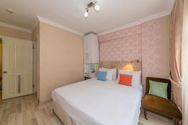 Walnut Shell Hotel - Oda
