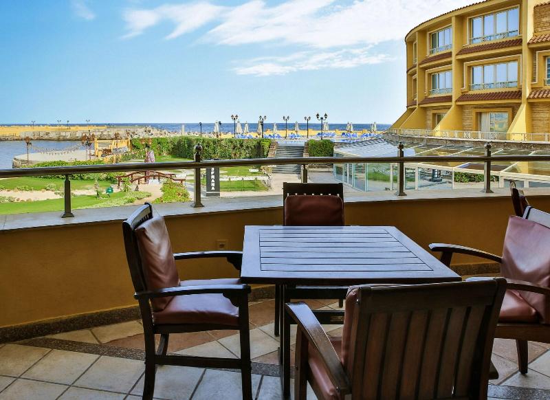 Sunrise Alex Avenue Hotel - Teras