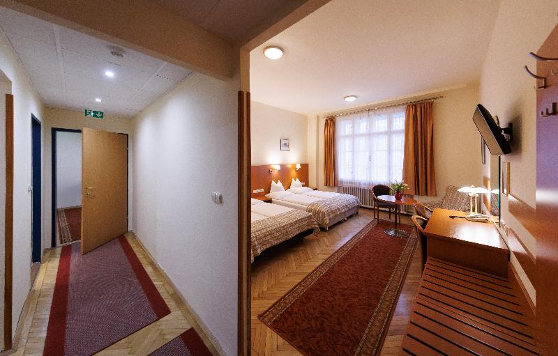 Hotel Pension Continental - Oda