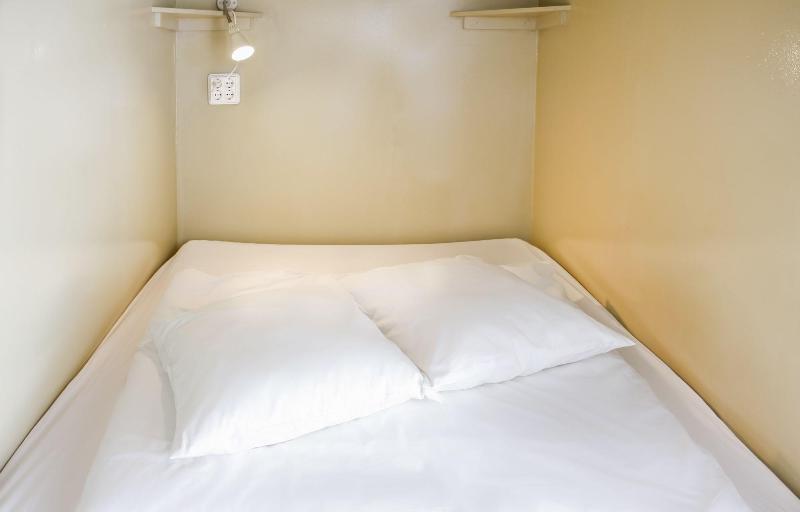 Supernova - Hostel - Oda