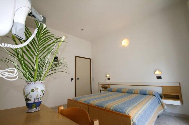 Hotel Oasi Del Mare - Oda