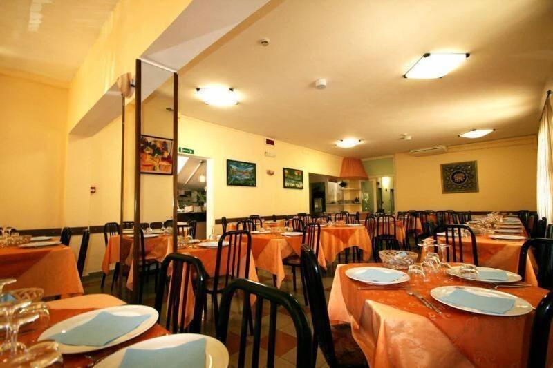 Hotel Oasi Del Mare - Restoran