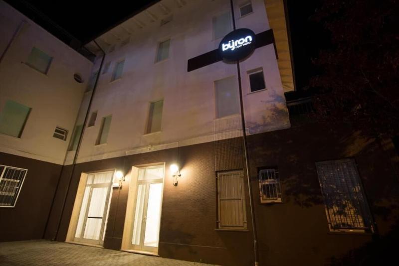 Hotel Byron - Genel