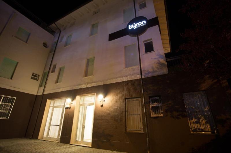 Hotel Byron - Genel