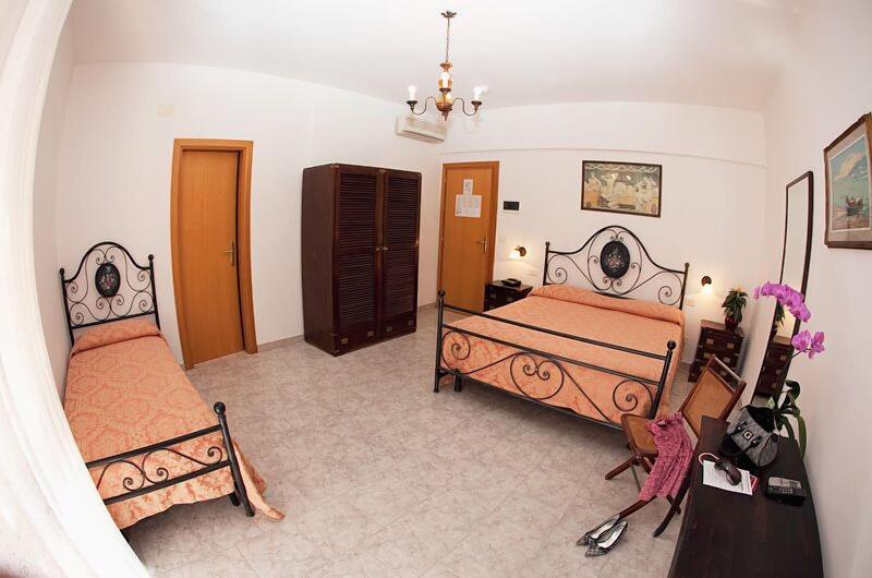 Hotel Lo Scirocco - Oda