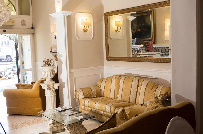 Hotel Ariston - Lobi