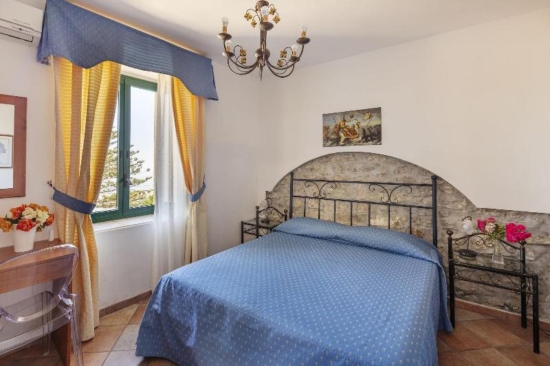 Camere Di Ulisse - Oda