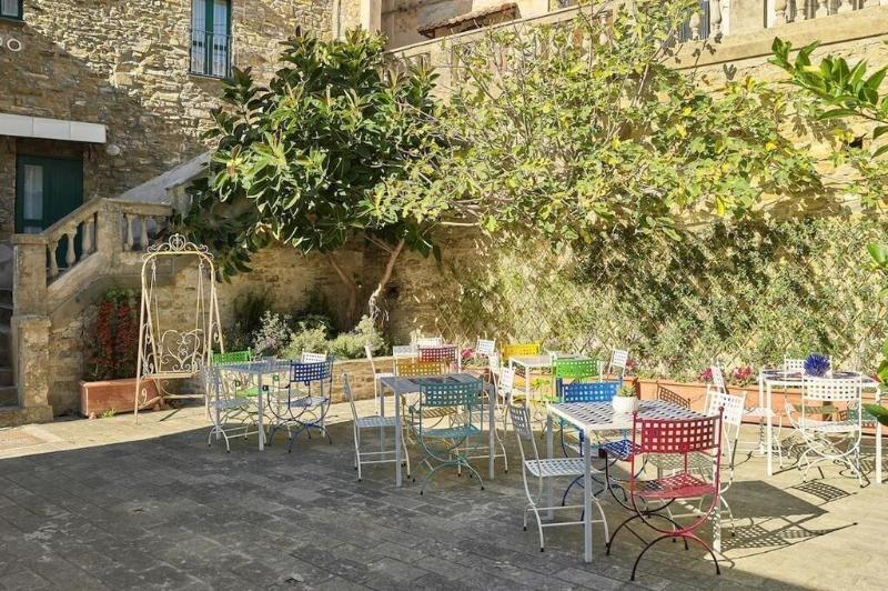 Palazzo Gentilcore - Genel