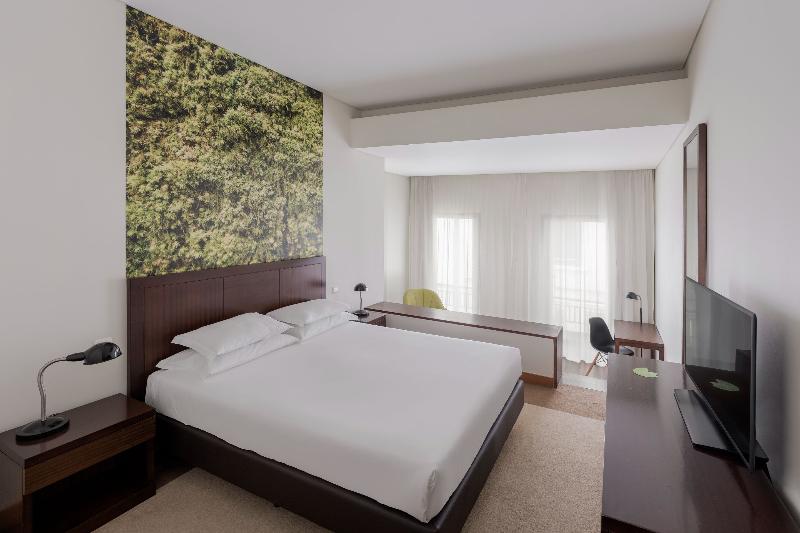 Neat Hotel Avenida - Oda