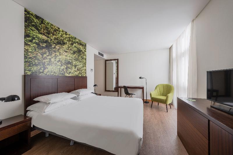 Neat Hotel Avenida - Oda