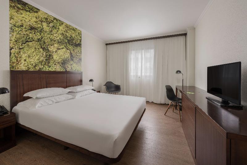Neat Hotel Avenida - Oda