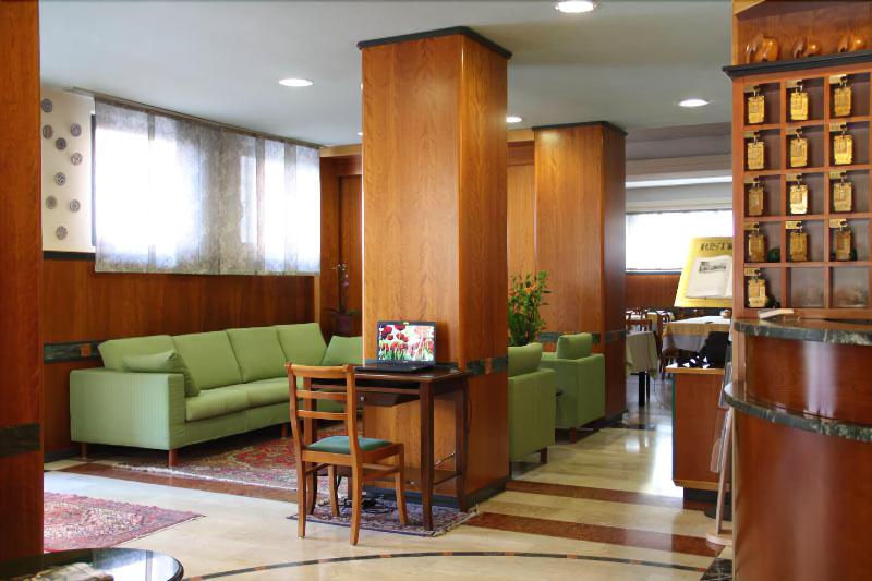 Hotel Sole - Lobi
