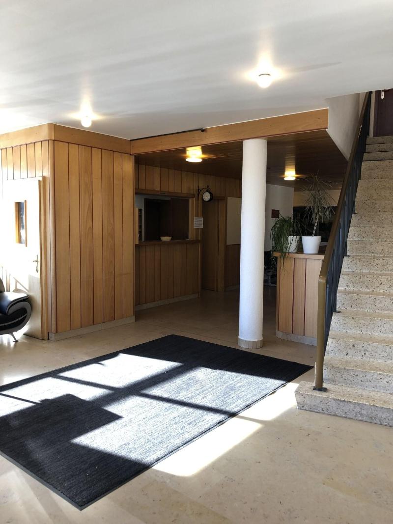 Escale Hôtel - Lobi