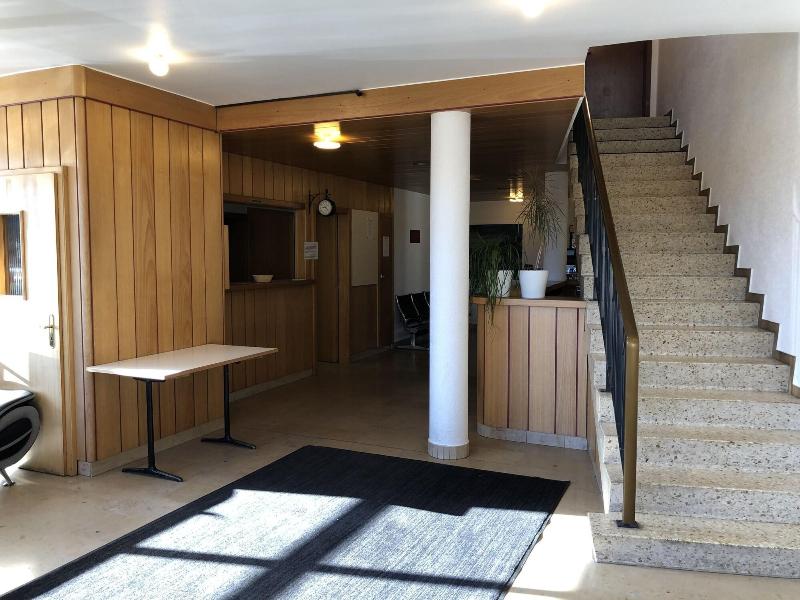 Escale Hôtel - Lobi