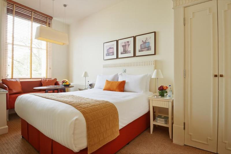 Kensington House Hotel - Genel