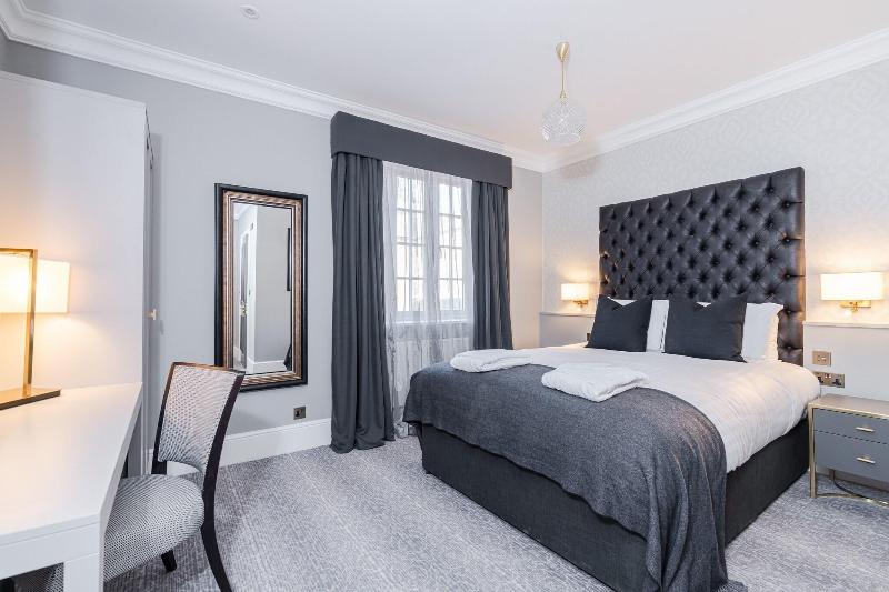 Easthampstead Park - Re opening Nov2020 after full - Oda