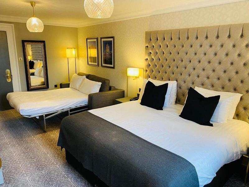 Easthampstead Park - Re opening Nov2020 after full - Oda