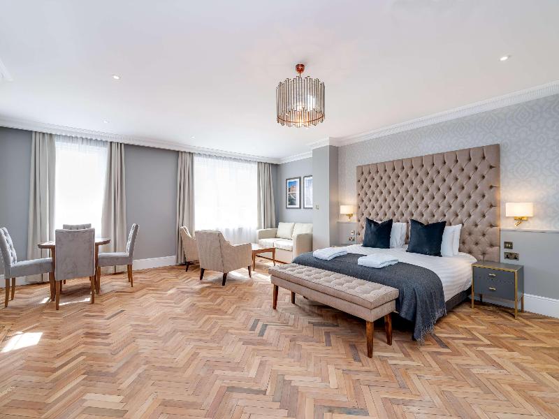 Easthampstead Park - Re opening Nov2020 after full - Oda