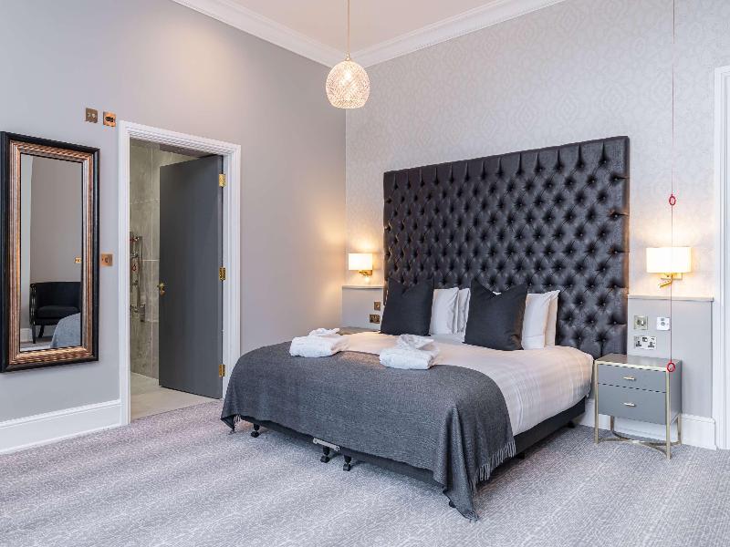 Easthampstead Park - Re opening Nov2020 after full - Oda