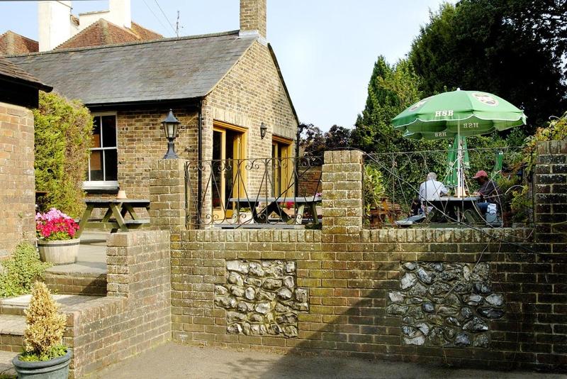 The White Horse Inn - Aktivite