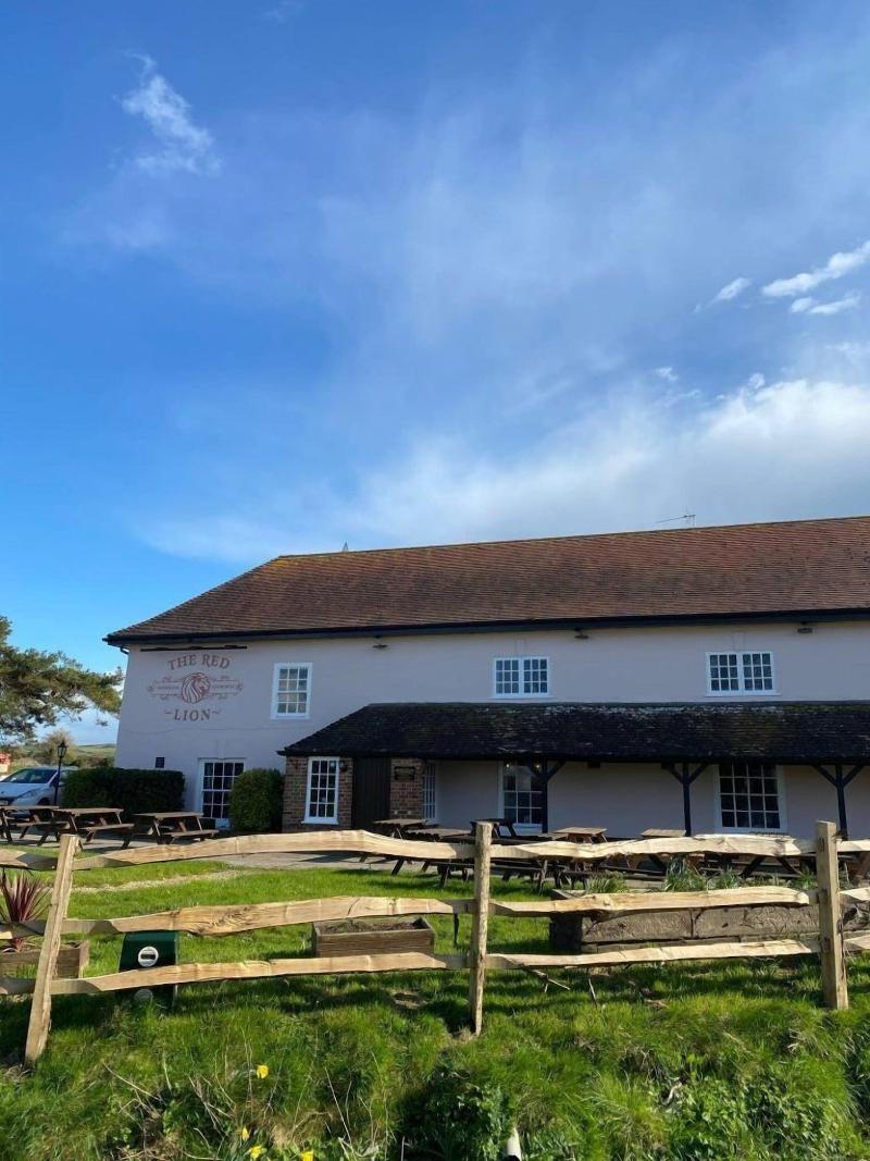 The Red Lion - Genel