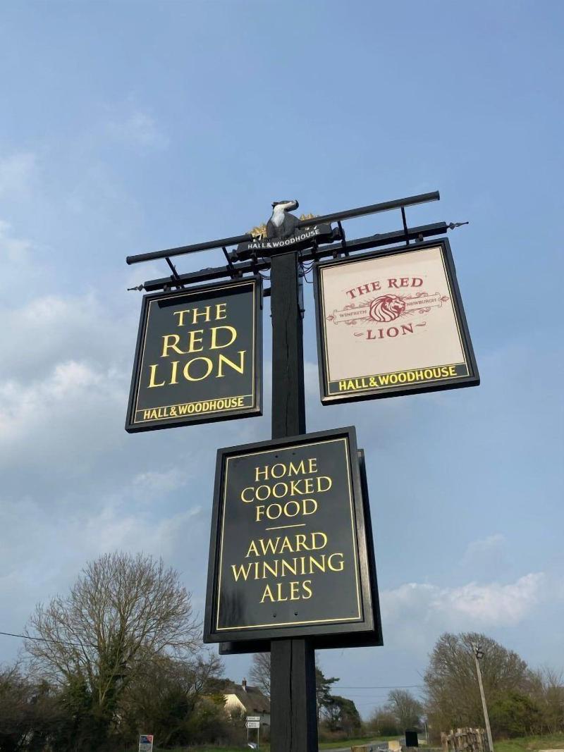 The Red Lion - Genel