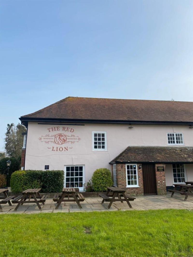 The Red Lion - Genel