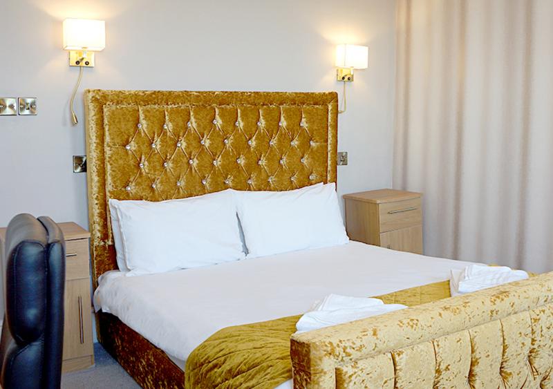 The Pier Hotel - Oda