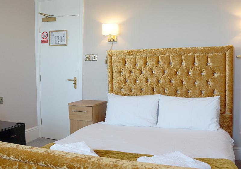 The Pier Hotel - Oda