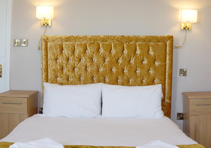 The Pier Hotel - Oda