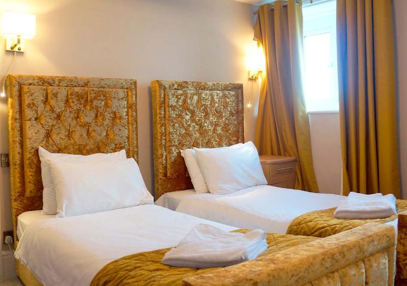 The Pier Hotel - Oda
