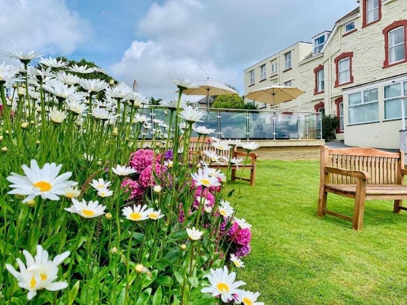 Membly Hall Hotel - Genel