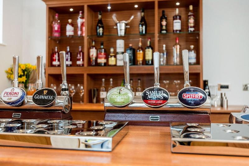 Burnside Hotel - Bar