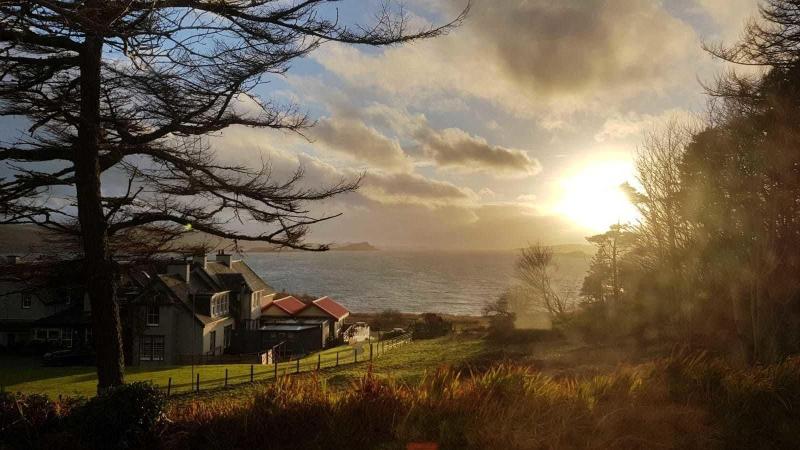 The Old Cottage - Genel