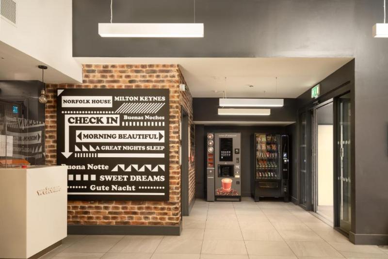 easyHotel Milton Keynes - Lobi