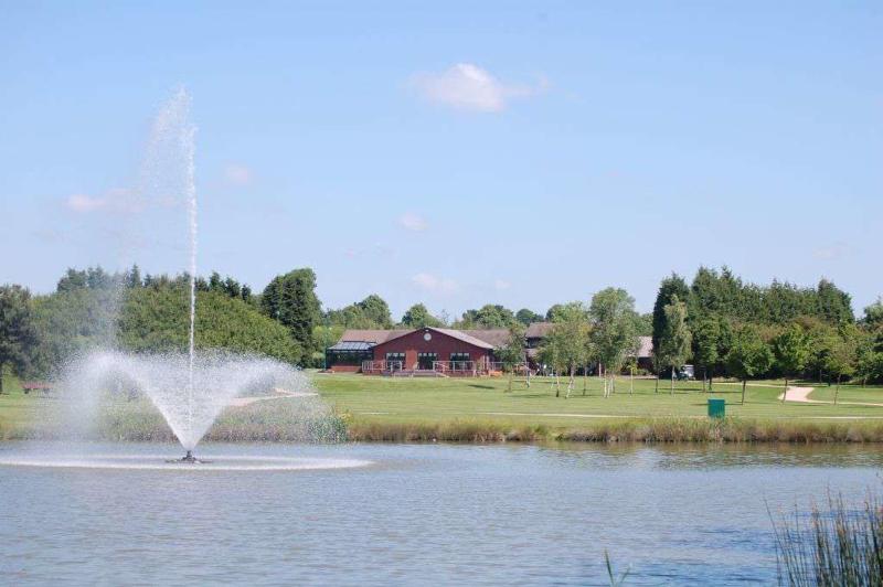 Calderfields Golf & Country Club - Genel
