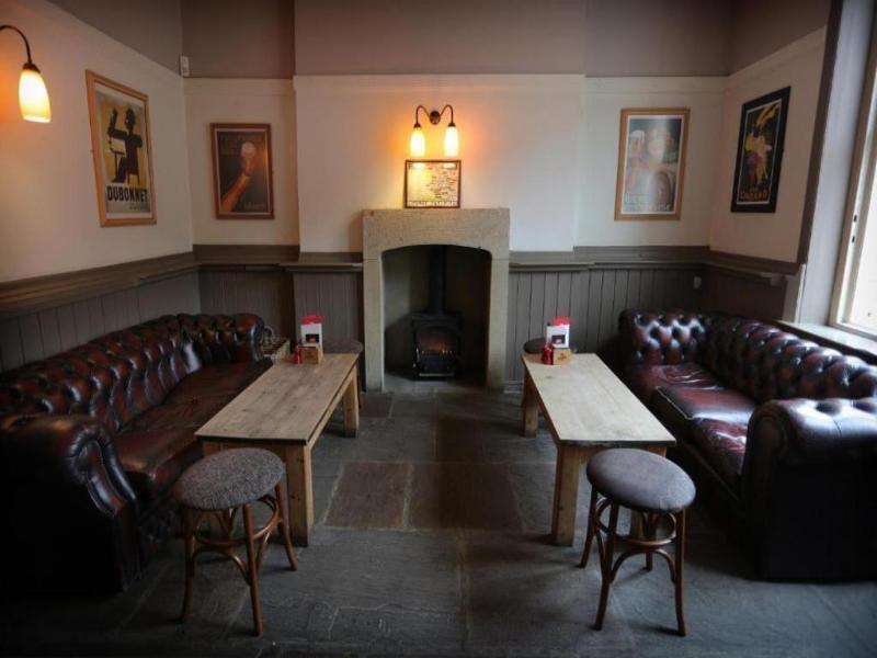 The Horse & Farrier - Genel