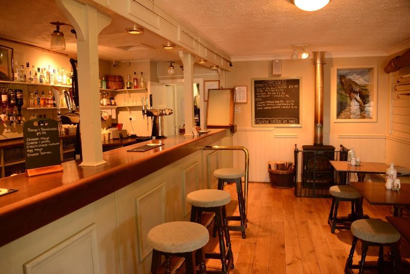 Scourie Hotel - Bar