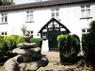 Tudor Lodge Hotel fotoÄŸrafÄ±